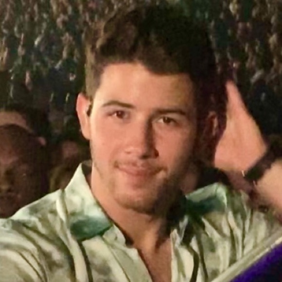 Meet your Posher, Hayley - Picture 1 of 1